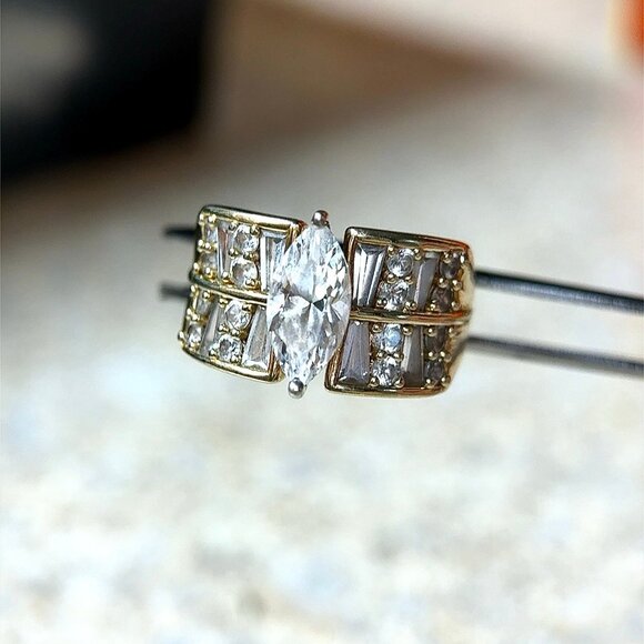 Sparkling Marquis Center Cut Cz Ring - Picture 3 of 11